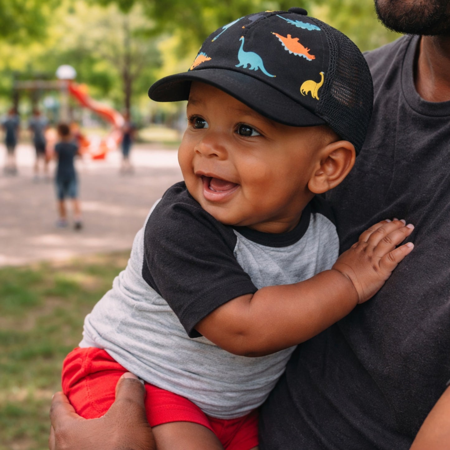 casquette pour bebe RexStyle noire parc l'été