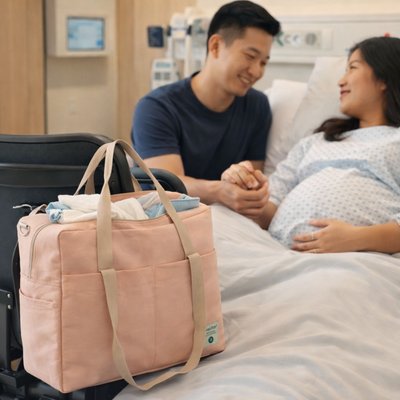 Préparer sereinement l'arrivée de votre trésor avec notre sac de naissance bebe