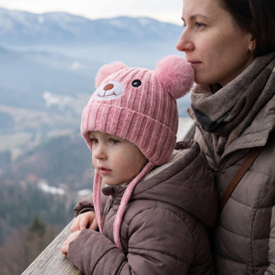 bonnet pour bebe au tricot sortie en montagne