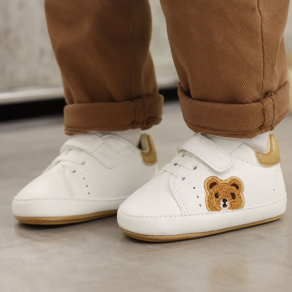 chaussure bébé garçon Élio beige et or attache velcro