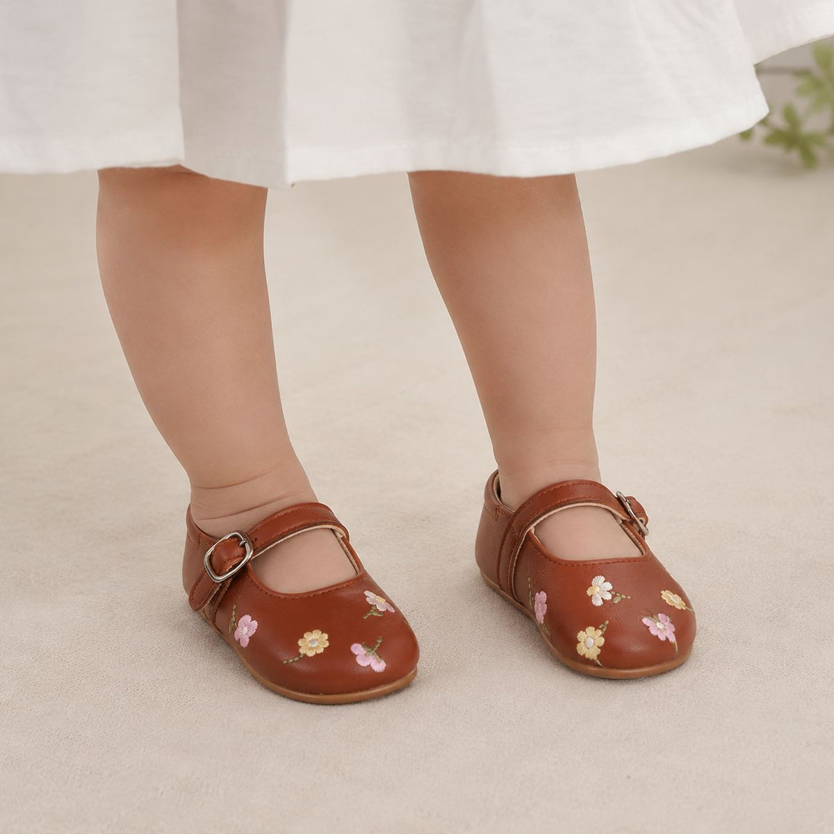 chaussure bebe fille Tipi marron style Mary Jane