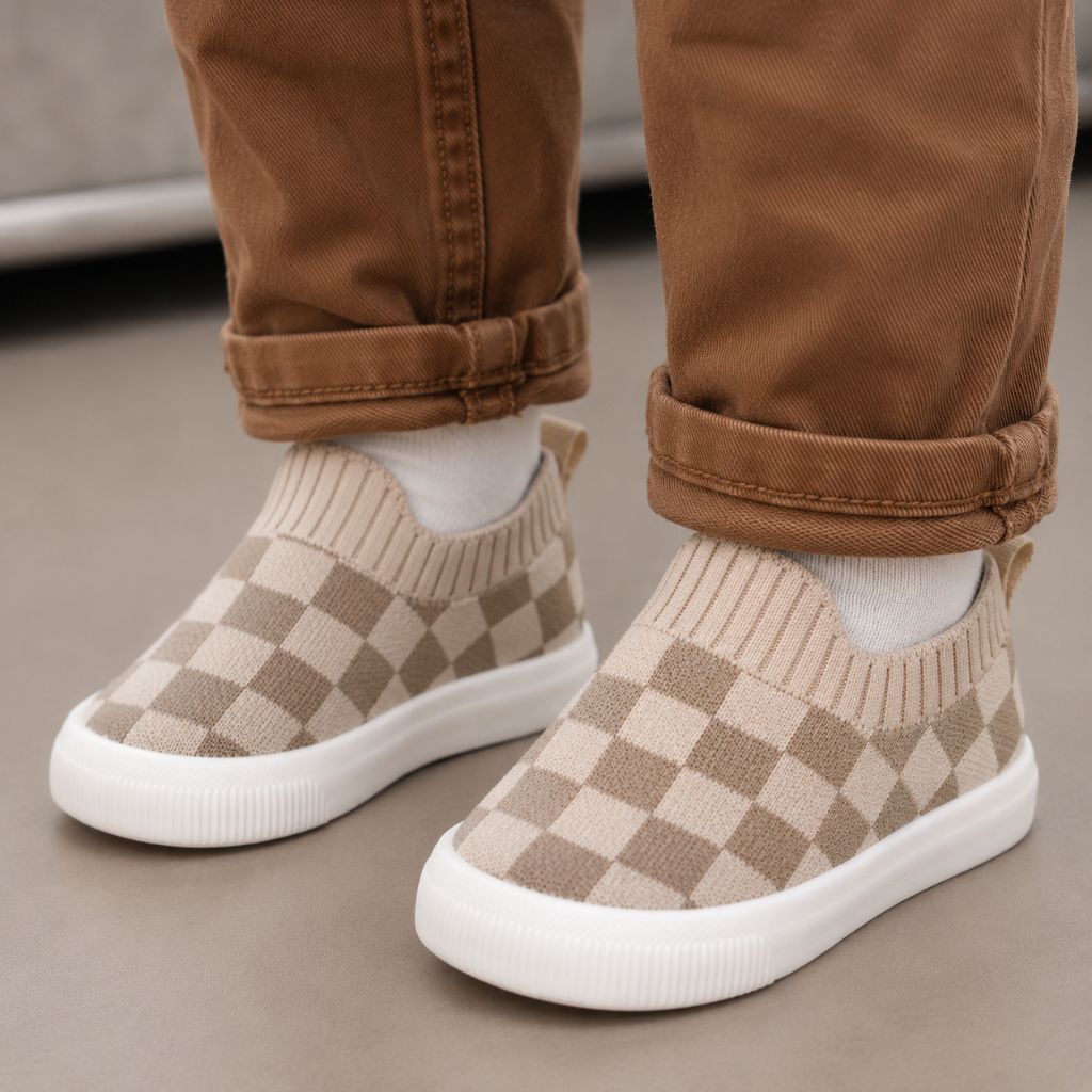 chaussure bebe Piko carreaux bruns semelle protectrice