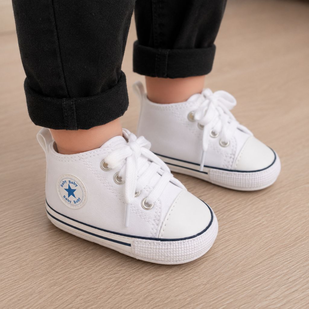 chaussure pour bébé Célio blanche douce