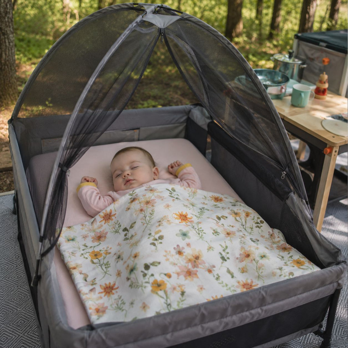 couverture bebe Petit Bambou fleurs dormir grand air camping