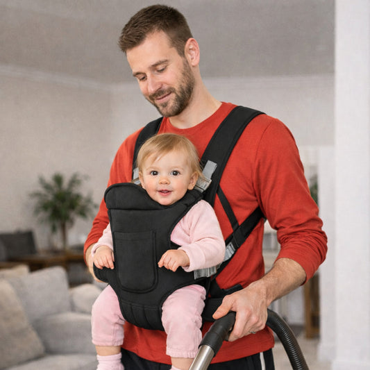 Faire les tâches ménagère permet a un bébé curieux d'explorer avec ce porte bébé