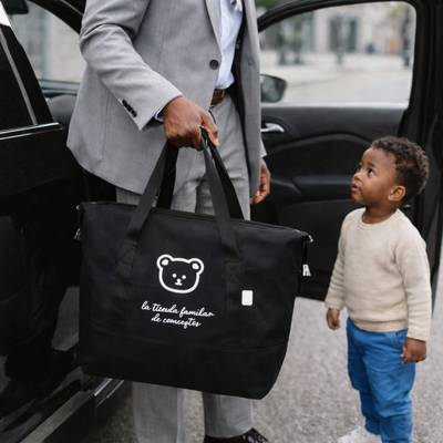 Tout est bien rangé dans le sac a couche pour passer la journée à la crèche