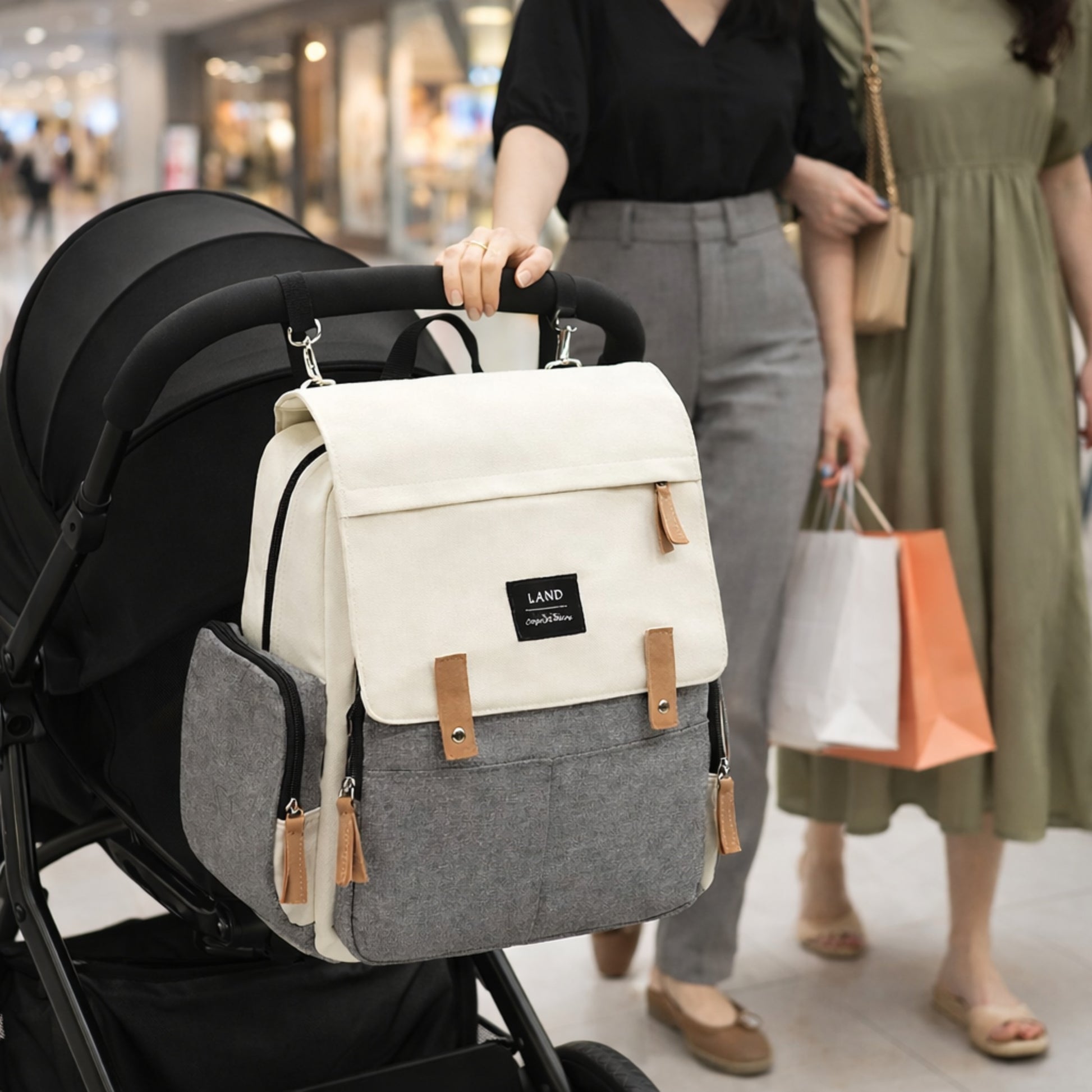 sac a dos a couche Au pluriel attaches poussette