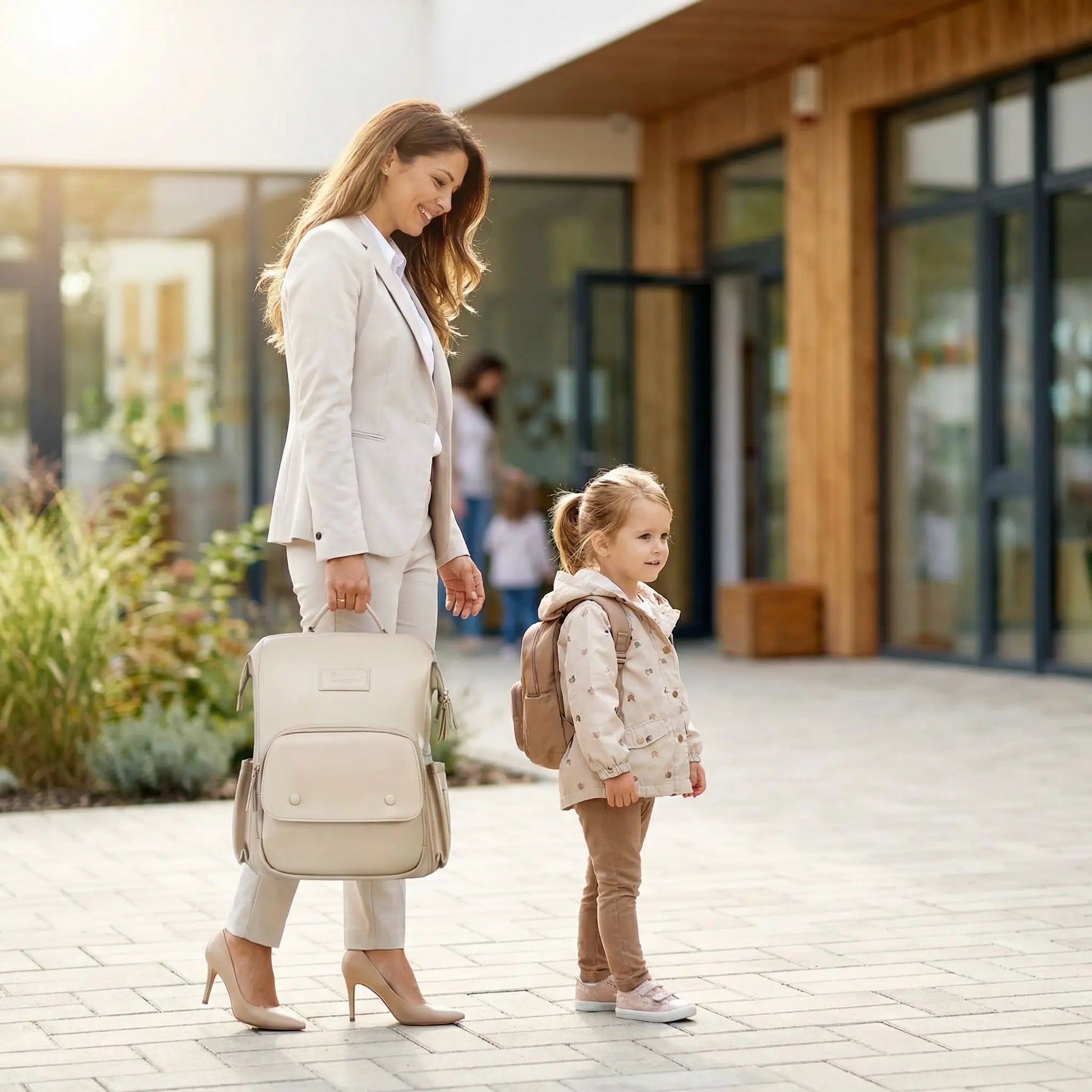 sac a dos pour bebe moka Bébé Oria élégant pratique