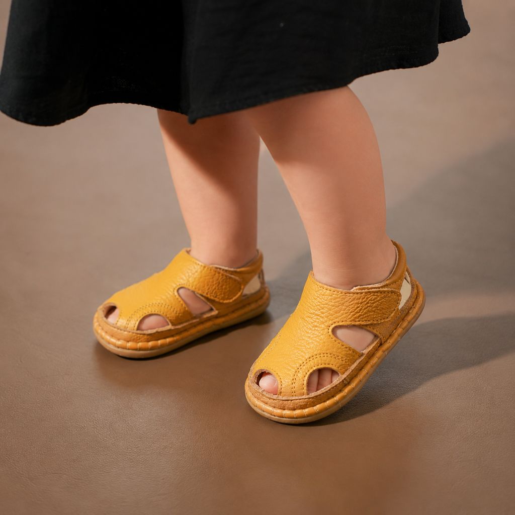sandale pour bebe MiniSole jaune légère